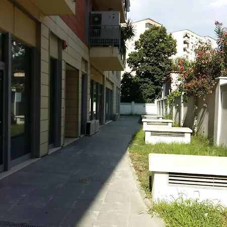 Lägenhet Relax Near The Trees Tirana