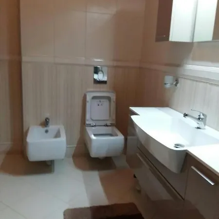 Relax Near The Trees * Тирана