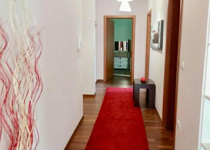 Relax Near The Trees Lägenhet