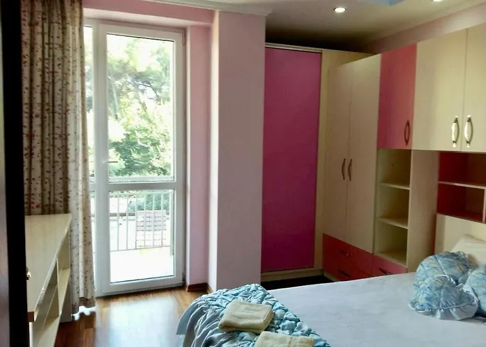 Apartment Relax Near The Trees Tirana