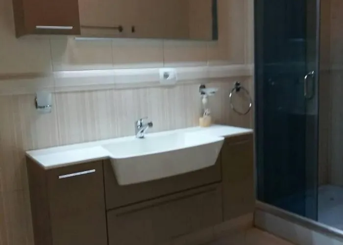 Apartment Relax Near The Trees Tirana